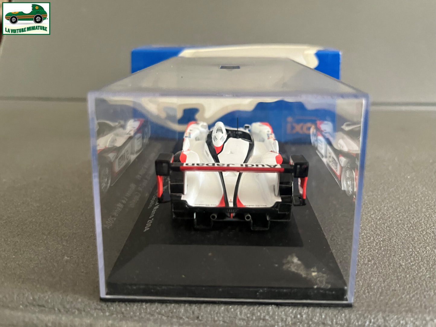 Voiture Miniature Audi R8 Japan Team GOH Winner Le Mans 2004 Ixo au 1/43