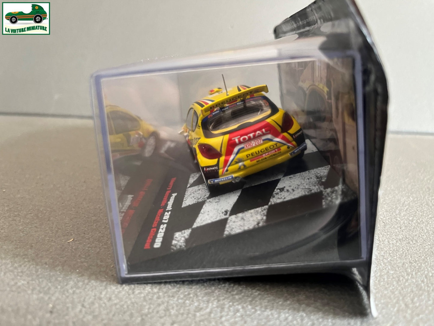 Voiture Miniature Peugeot 207 S2000 Tour de Corse 2011 Rallye Neuville au 1/43