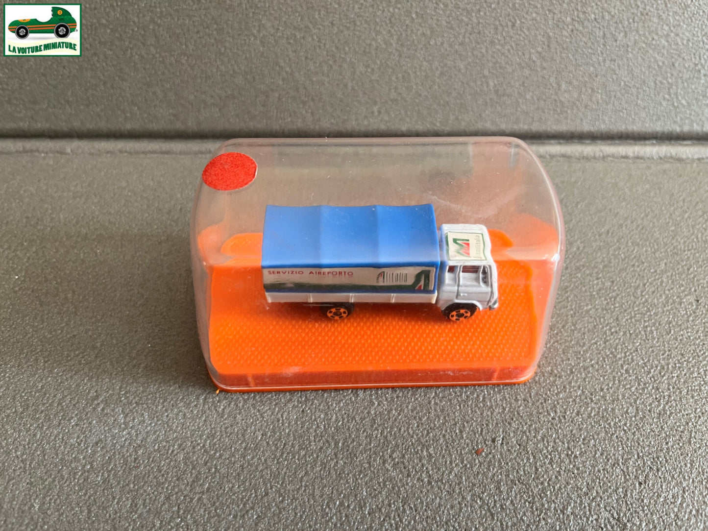 Voiture miniature Camion Mercedes Aeroport Guiloy Spain Echelle Type Majorette