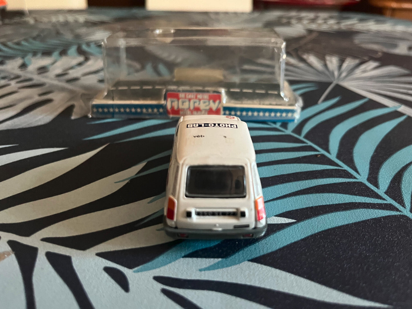 Voiture Miniature Renault 5 1972 Norev Rasoirs Philips Jet Car au 1/43