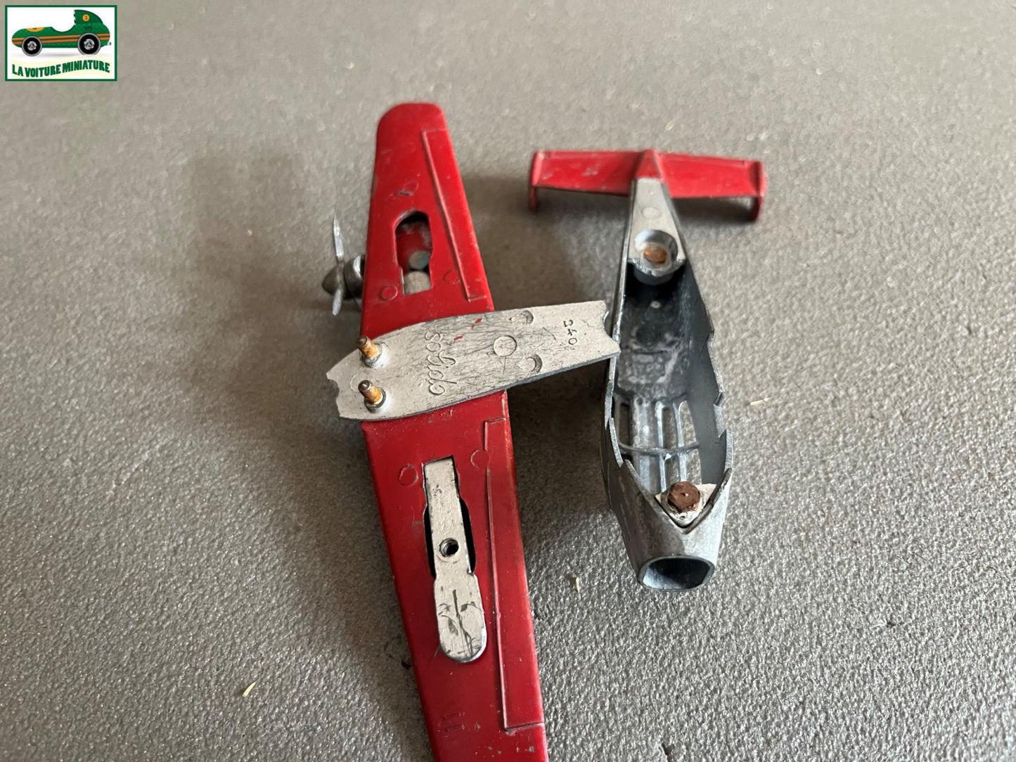 Ancienne Miniature Avion Airplane Solido Demontable Epave