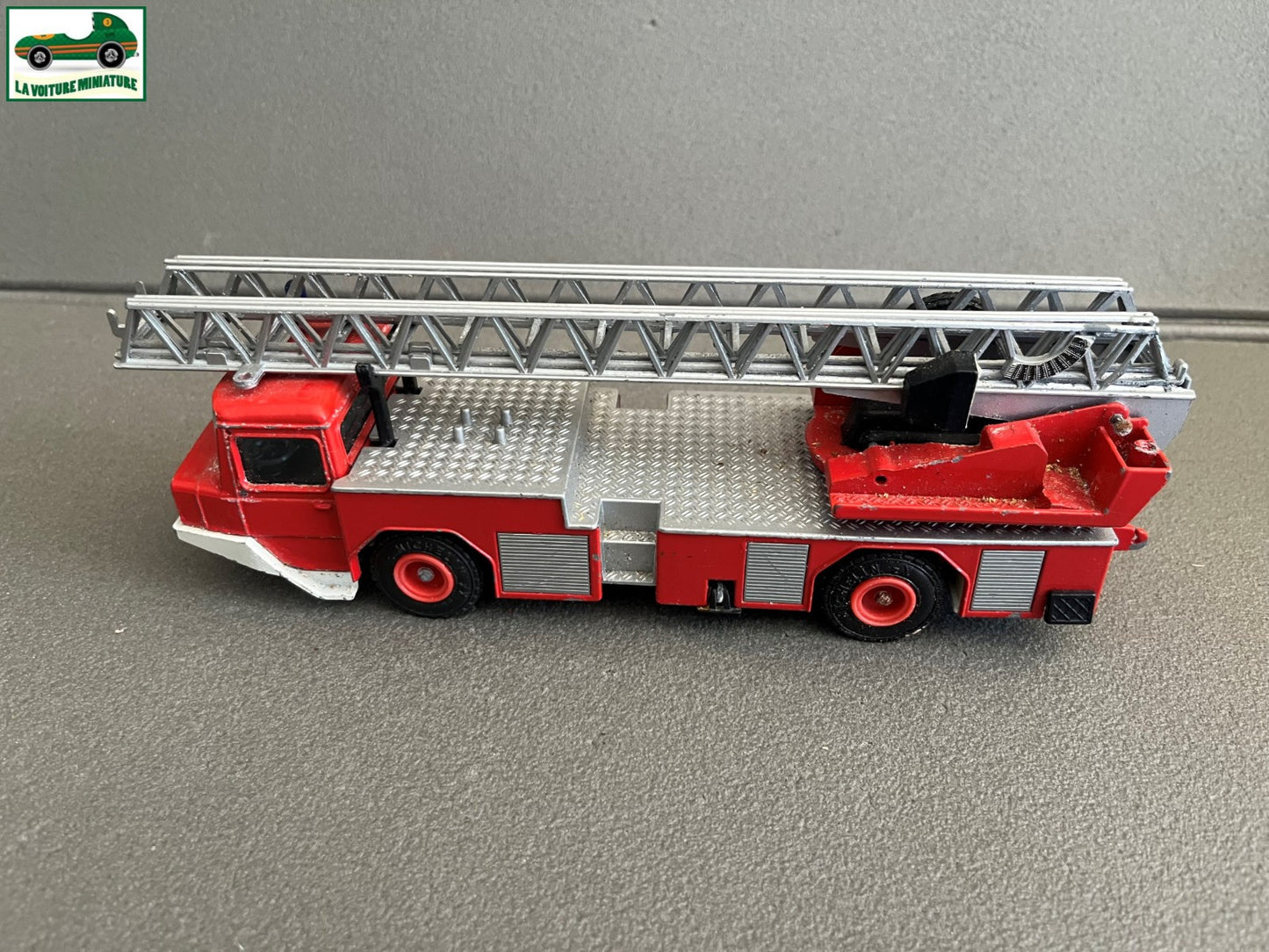 Ancienne Miniature Camion Pompiers Magirus Deutz Gama Défauts