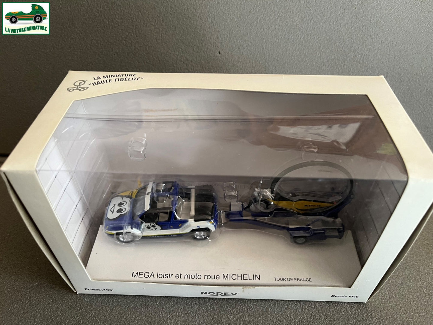 Voiture miniature Mega Loisir Moto Roue Michelin Tour France Norev au 1/43