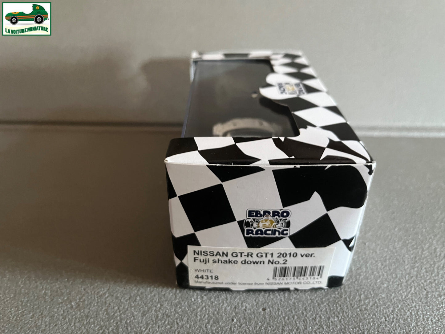 Voiture Miniature Nissan GT-R GT1 2010 Version Fuji shake down Ebbro au 1/43