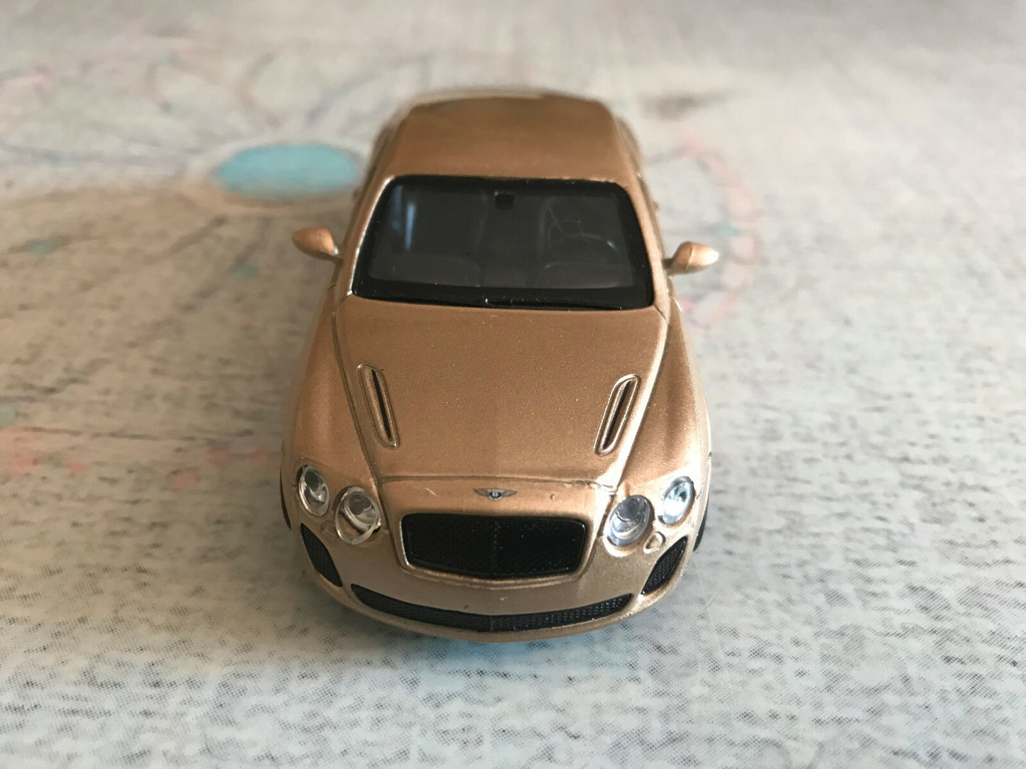 Voiture miniature Collection Bentley Continental Supersport Welly 43623