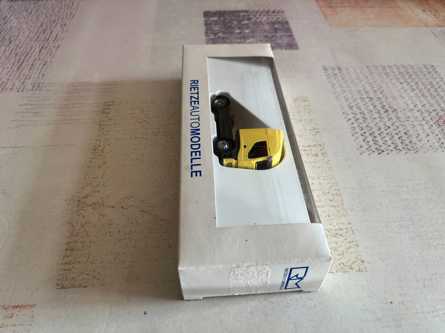 Voiture Miniature Camion Semi Iveco Stralis Rietze 1/87 HO