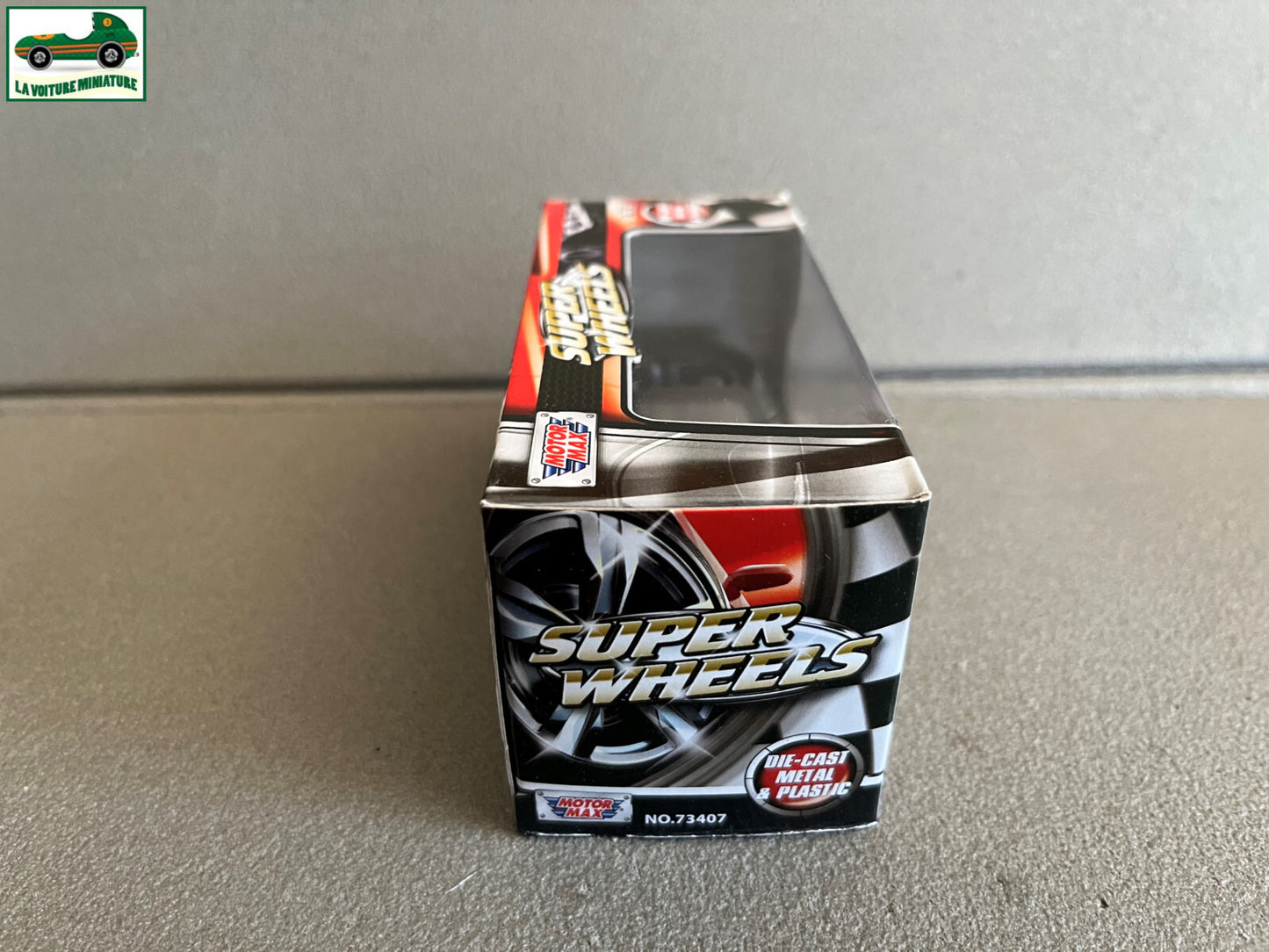 Voiture miniature Porsche 911 cabriolet black Motor Max 1/43
