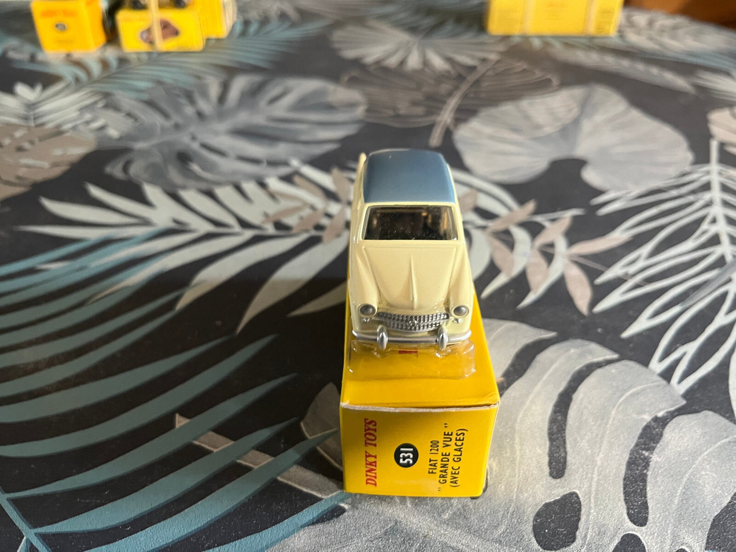 Voiture miniature Fiat 1200 Grande Vue Dinky Toys Atlas au 1/43