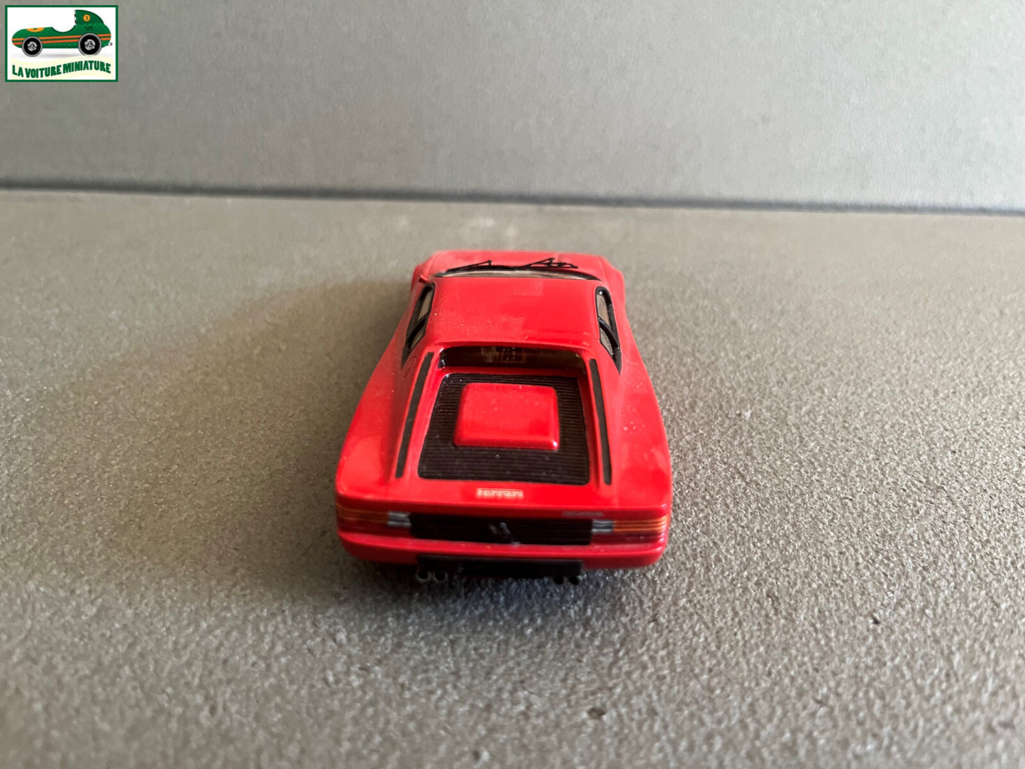 Voiture Miniature Kit monté Ferrari Testarossa Starter au 1/43