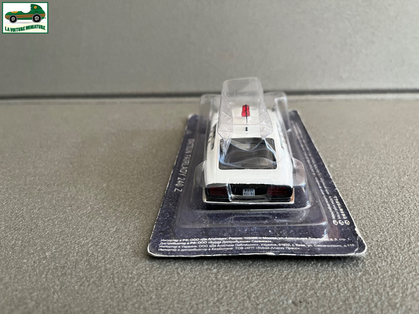 Voiture miniature Datsun Fairlady 240 Z Police du Monde DeAgostini au 1/43