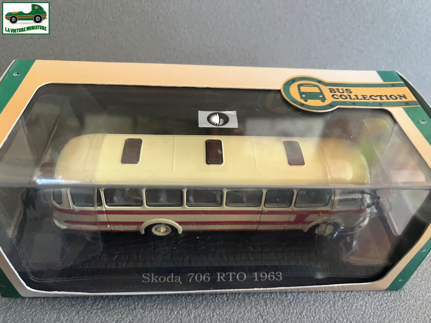 Voiture miniature Skoda 706 RTO 1963 Autobus Bus Collection Atlas 1/72