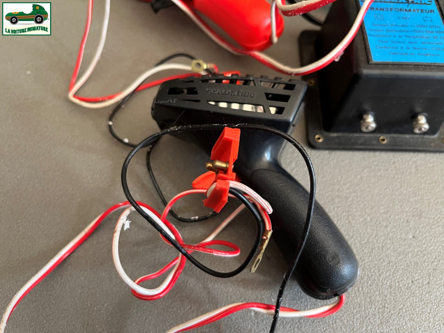 Ancienne Miniature Circuit Lot Transformateur + 2 Manette Scalextric Non testé
