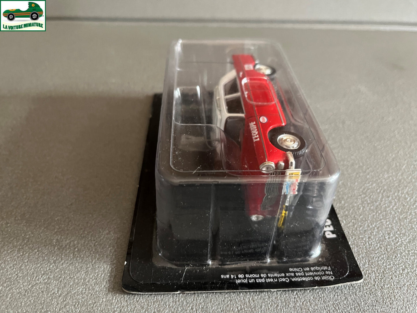Voiture Miniature Peugeot 404 Tour de France 1968 Vélo Norev au 1/43