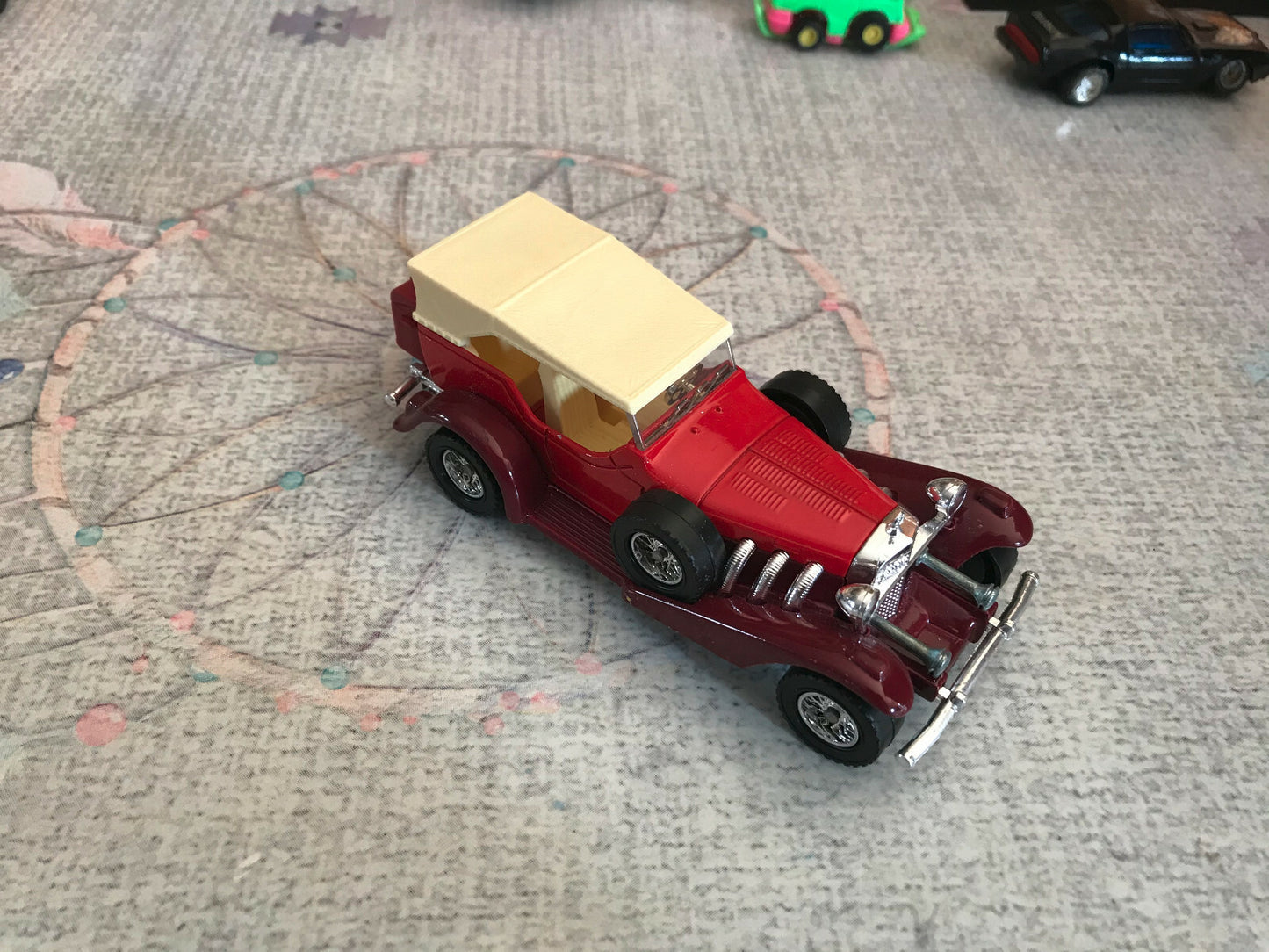 Voiture miniature Majorette Excalibur Made in France au 1/32