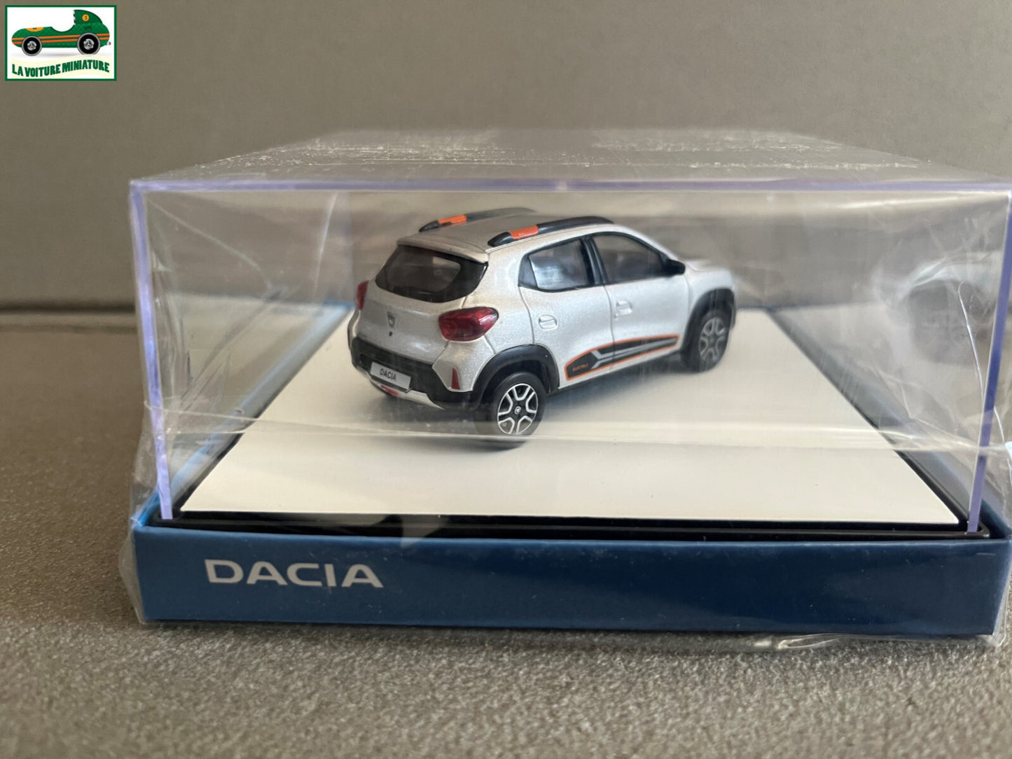 Voiture Miniature Dacia Spring Norev 1/43