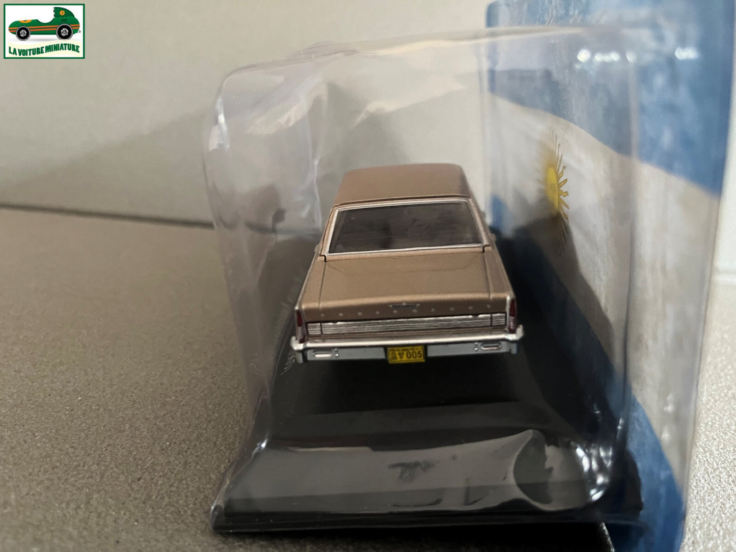 Voiture Miniature Ika Rambler Ambassador 1965 Renault 1/43