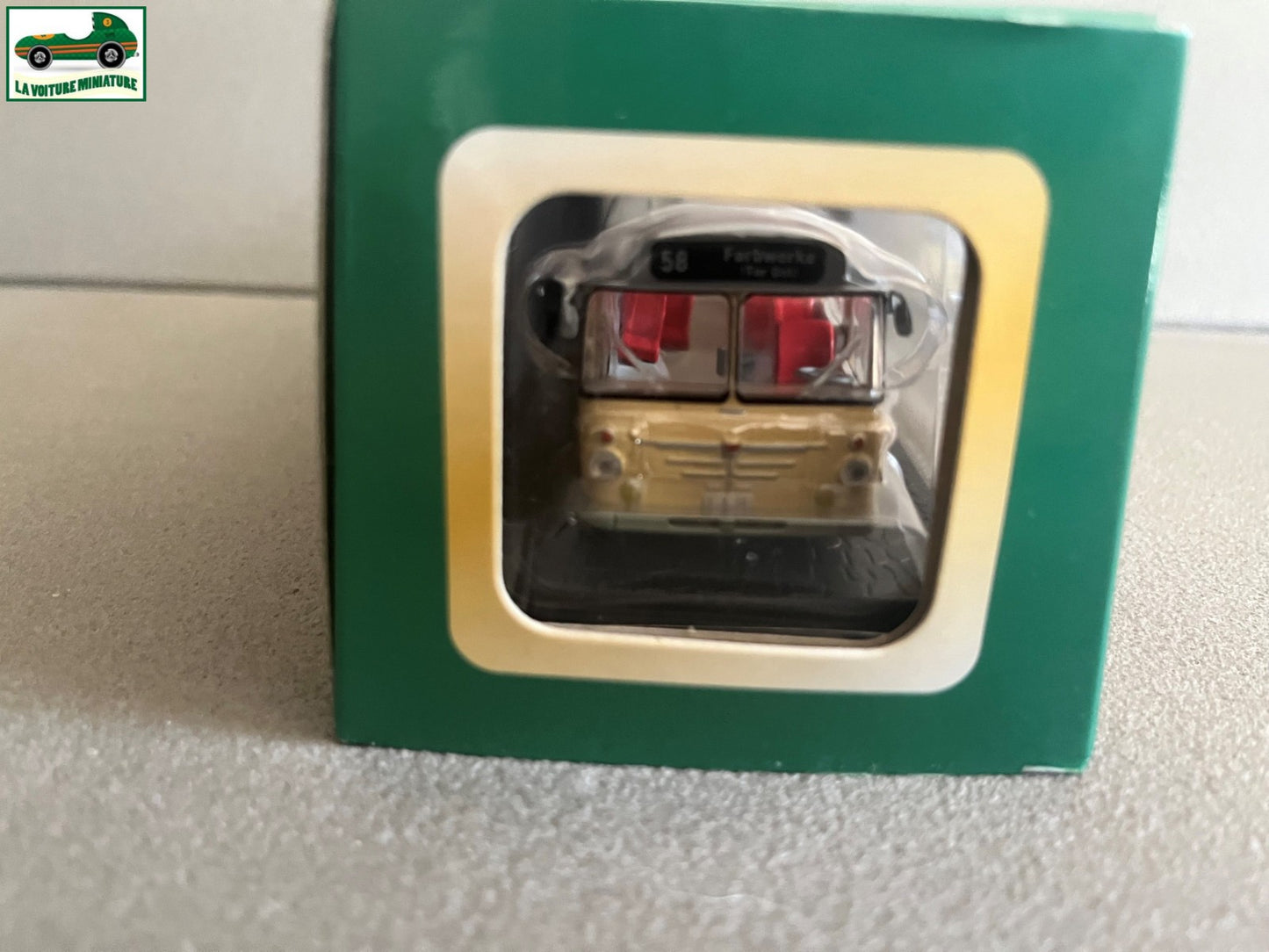 Voiture miniature Bussing Senator 12D 1964 Autobus Bus Collection Atlas 1/72