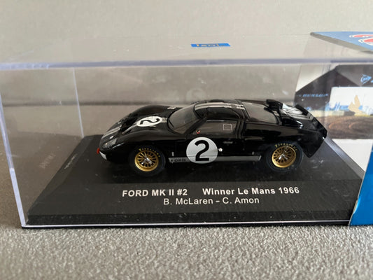 Voiture Miniature Ford MK II Winner Le Mans 1966 Ixo au 1/43