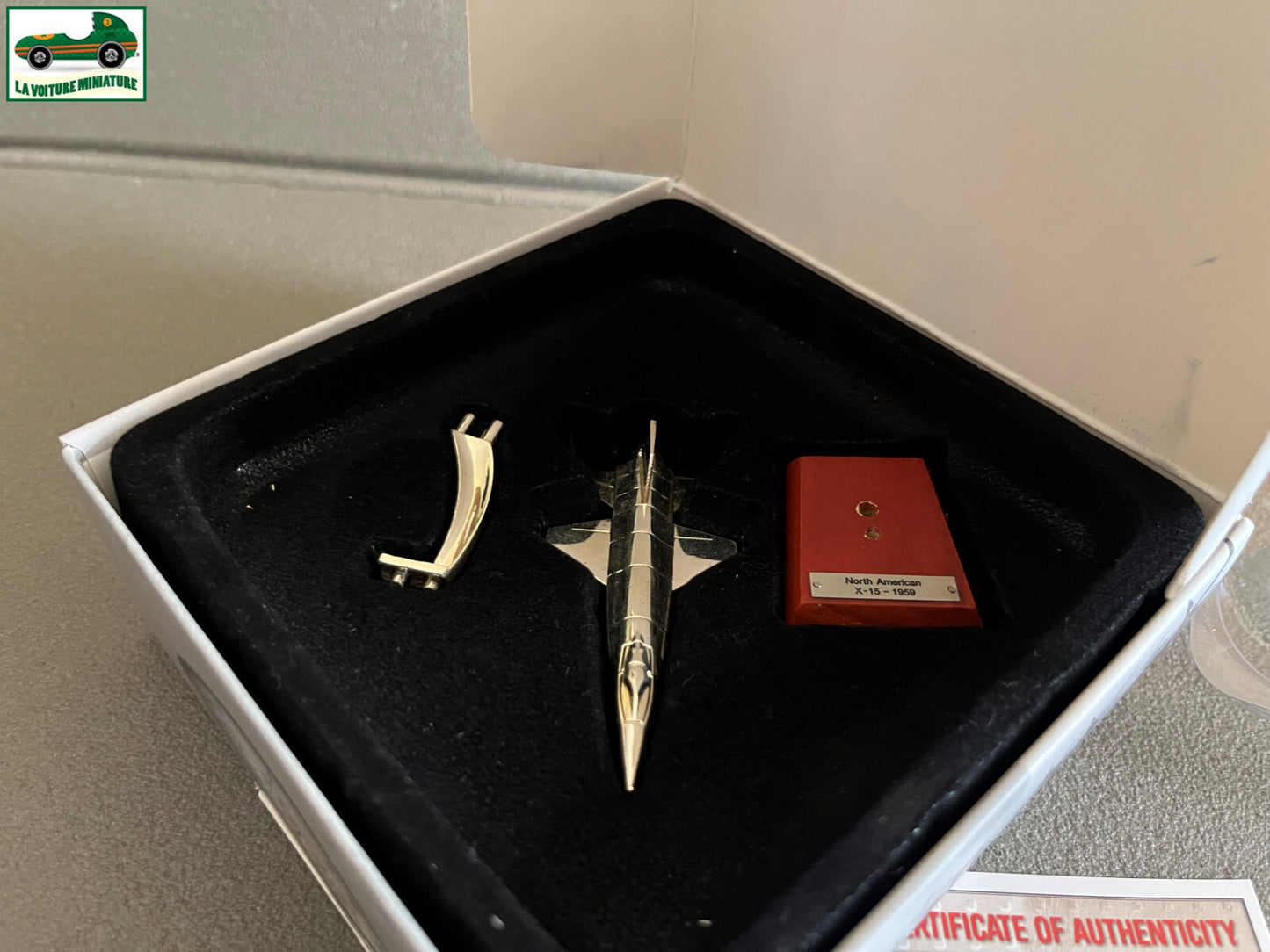 Avion miniature chrome North American X-15 Atlas Silver Classics au 1/200