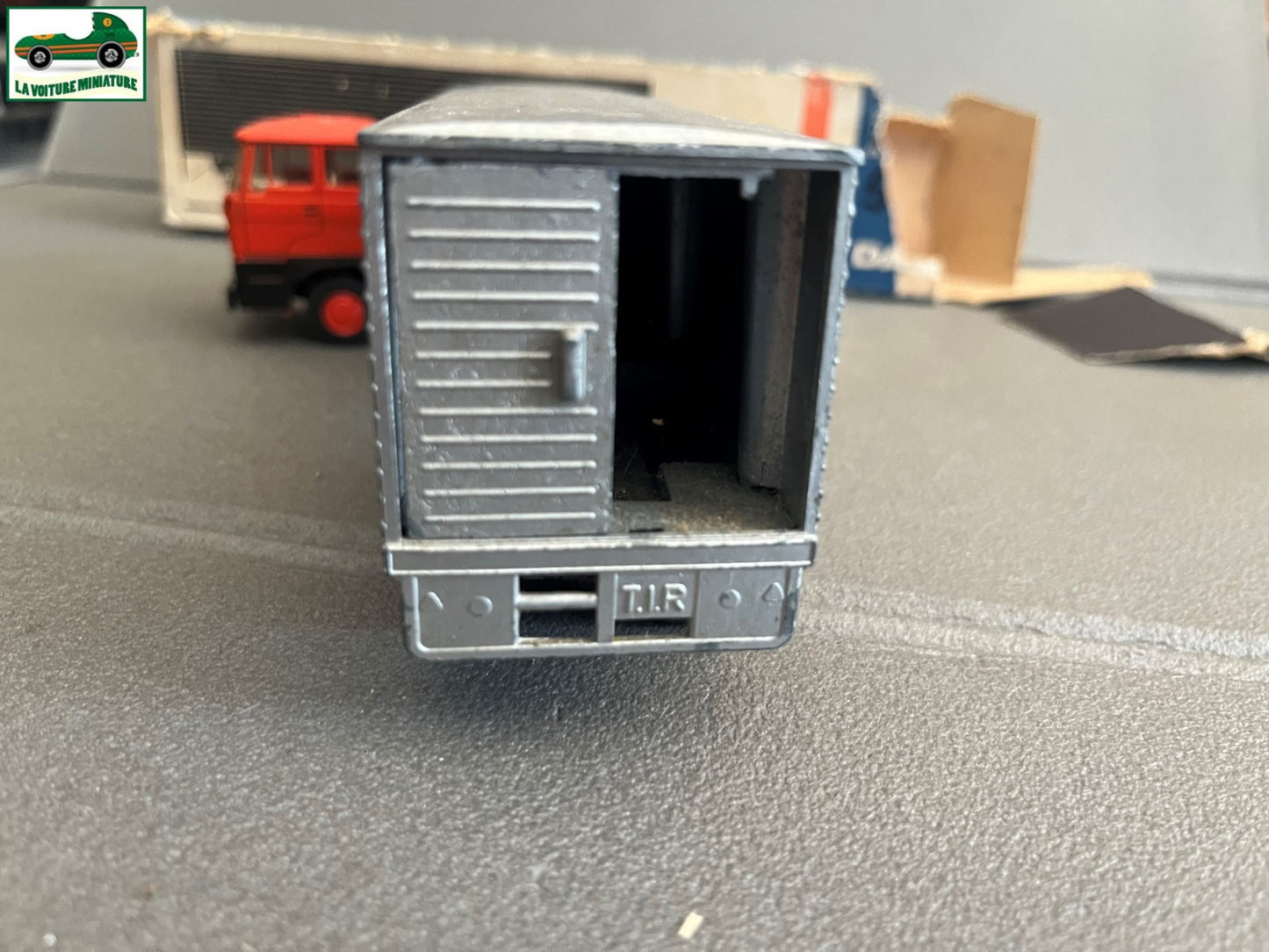 Ancienne Voiture Miniature Camion Semi Remorque DAF Lion Car 1/50 Défauts