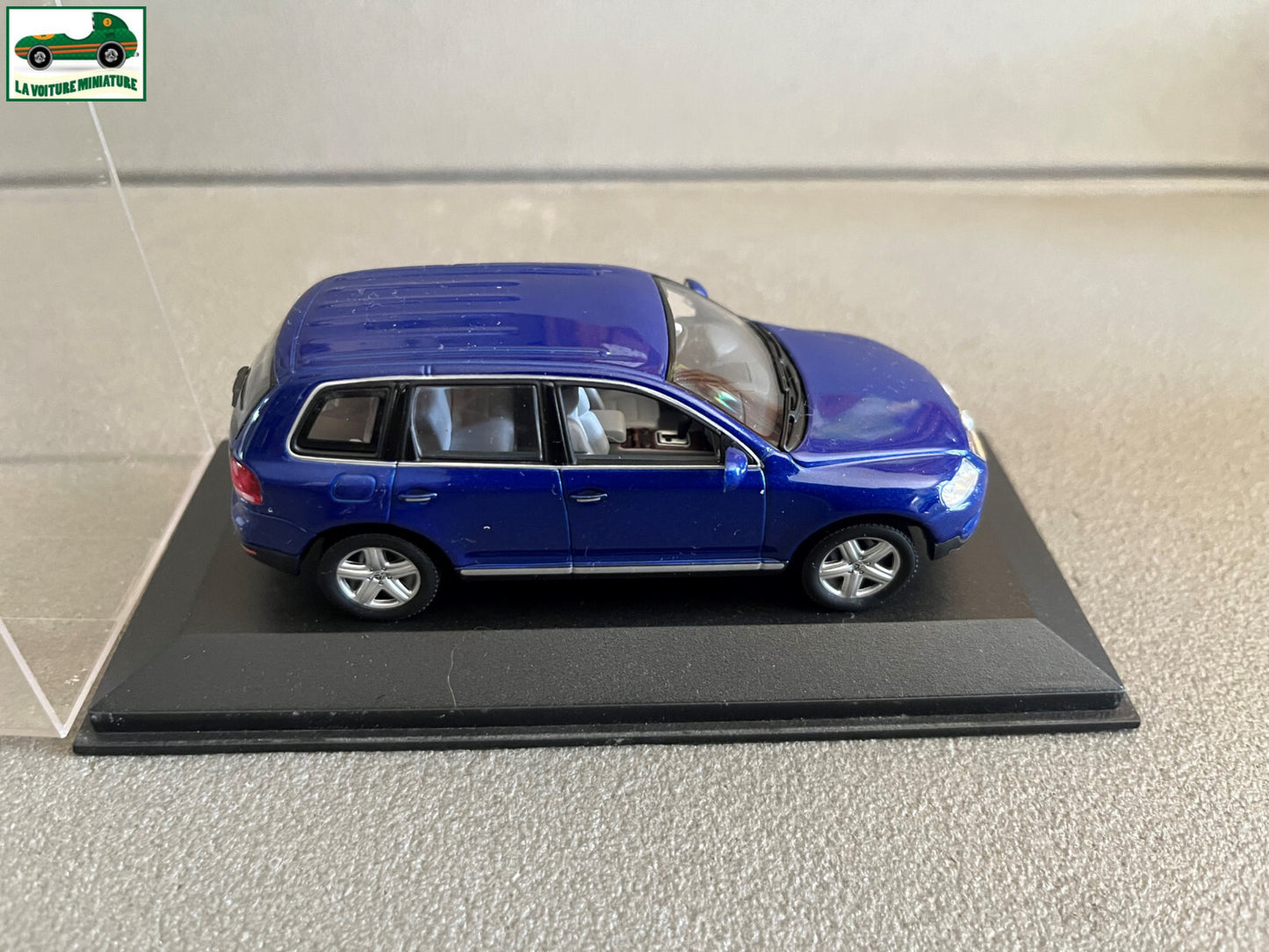 Voiture Miniature Volkswagen Touareg Minichamps au 1/43