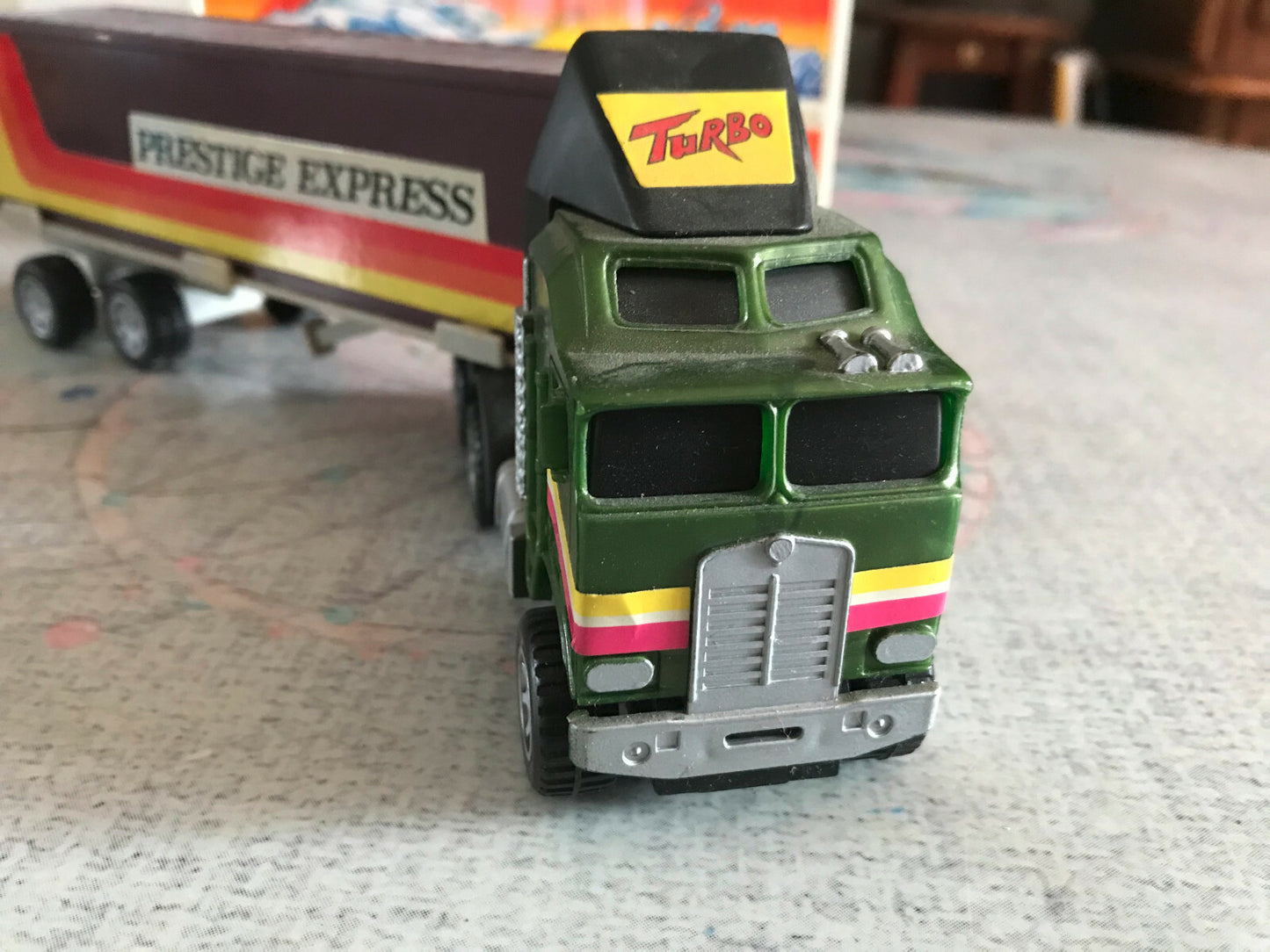 Ancienne Miniature Camion Semi Remorque Alaska Bear Prestige Express Plastique