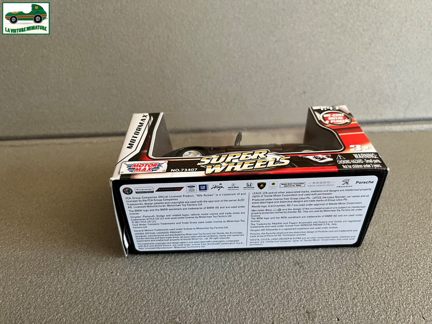 Voiture miniature 1998 Chevrolet Corvette convertible Motor Max 1/43