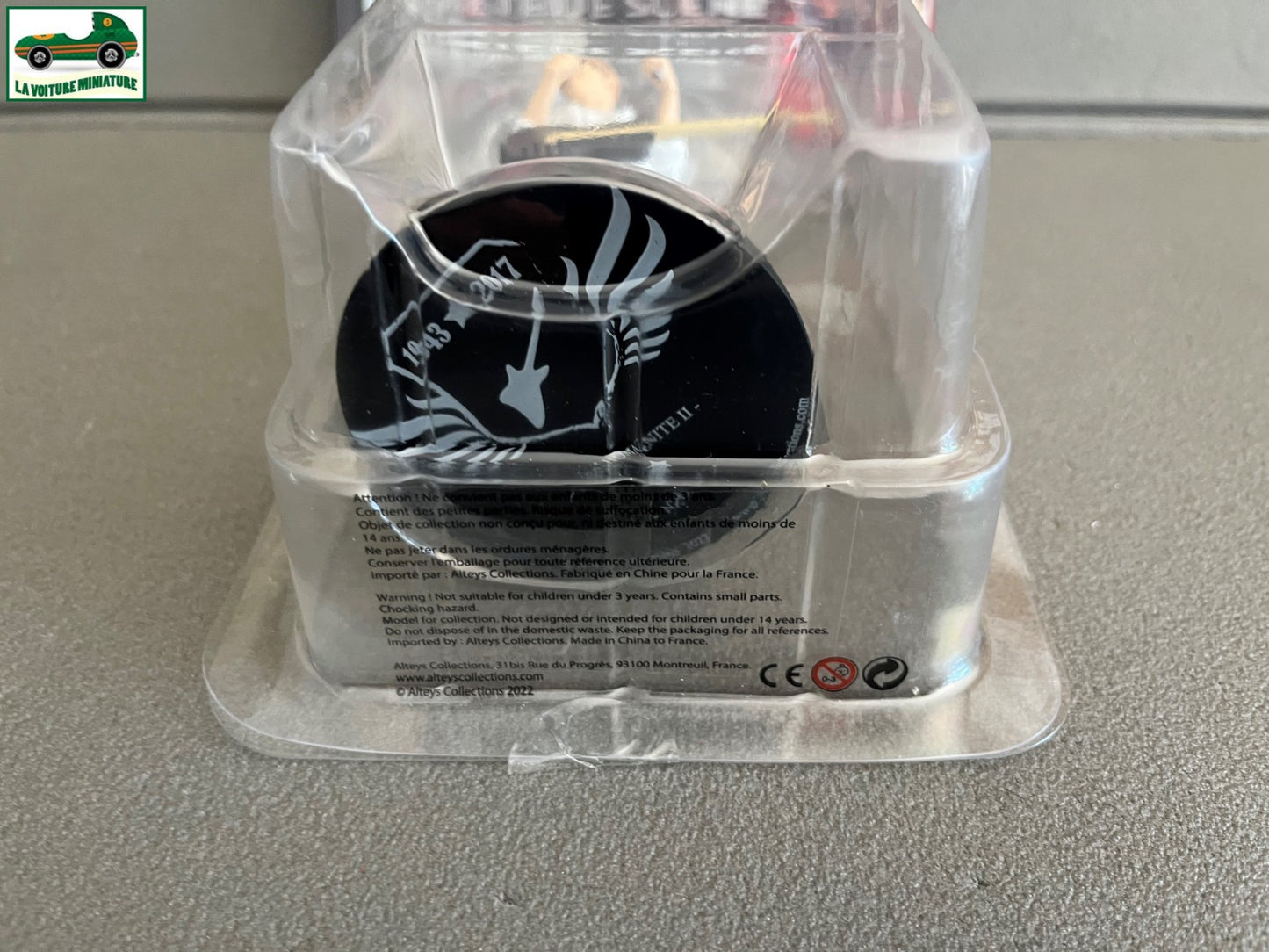 Figurine de Collection Johnny Hallyday + Livret N°17