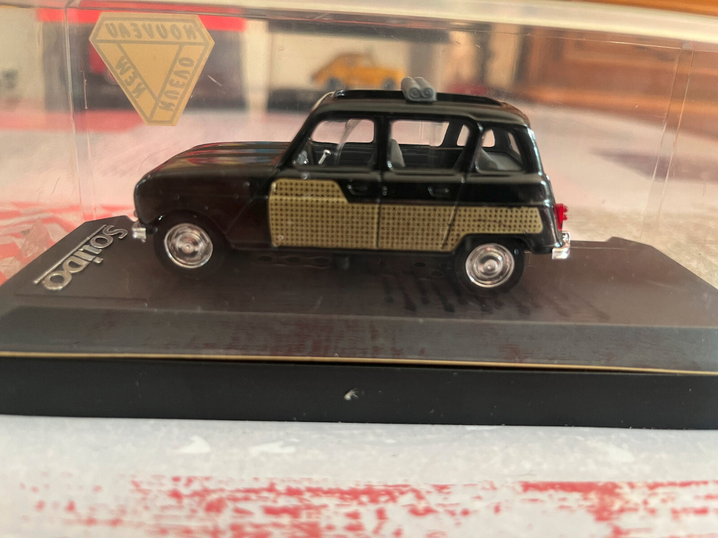 Voiture Miniature 4545 Renault 4L Découvrable Solido au 1/43