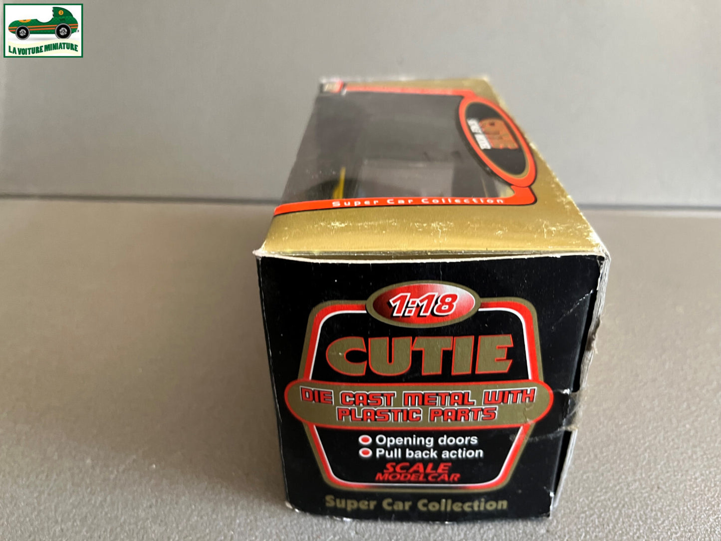 Voiture miniature Smart 1ère Version Cutie au 1/18