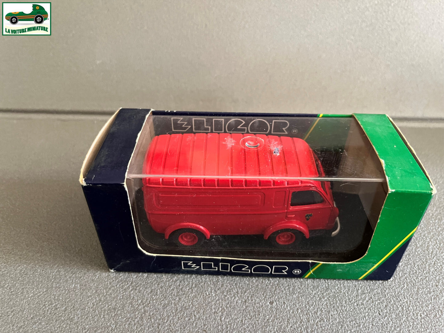 Voiture miniature Renault 1000 Kg Pompiers 4x4 Eligor France 1/43