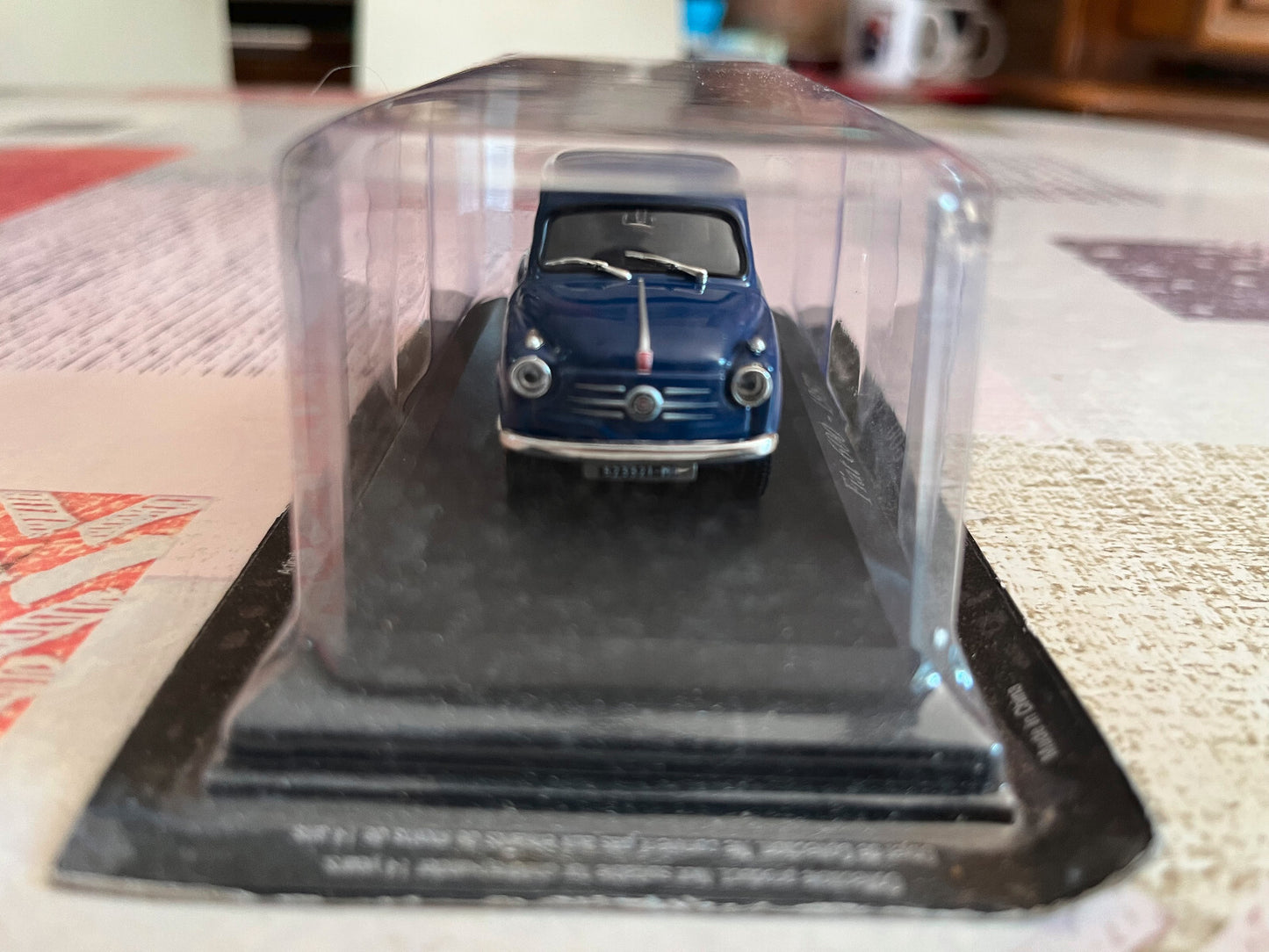 Voiture Miniature Fiat 600 1957 au 1/43