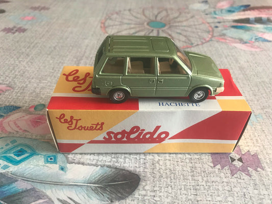 Voiture Miniature Nissan Prairie 1982 Solido Hachette au 1/43