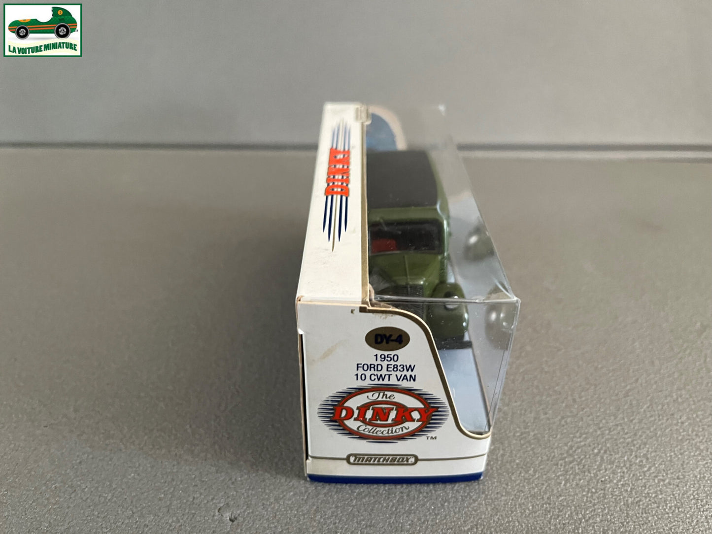 Voiture Miniature 1950 Ford E83W 10 CWT Van DY-4 Radio Dinky Matchbox au 1/43