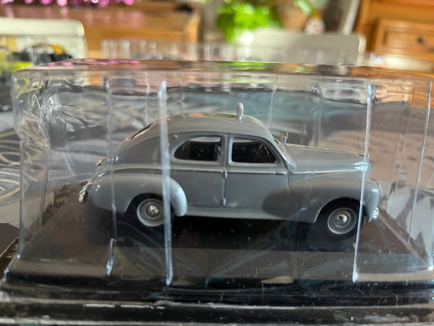 Voiture Miniature Peugeot 203 Lyon 1955 Taxi Du Monde au 1/43 Altaya