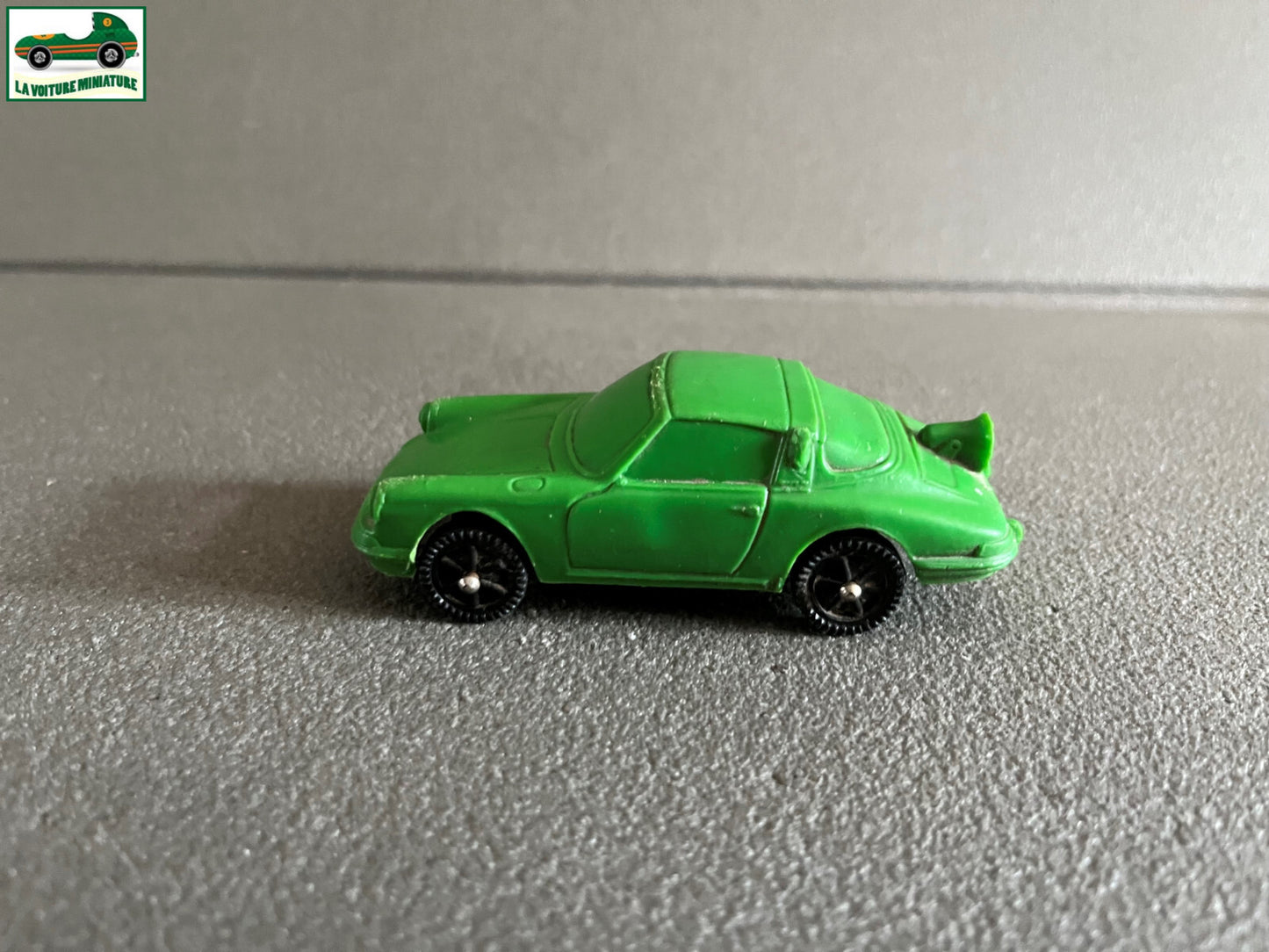 Voiture Miniature Ancien Porsche Vinyl Line Plastique Gomme 1/43 idem Tomte