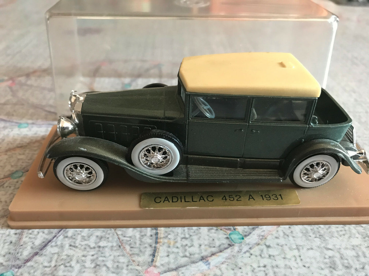 Voiture Miniature Cadillac 452 A 1931 Solido au 1/43