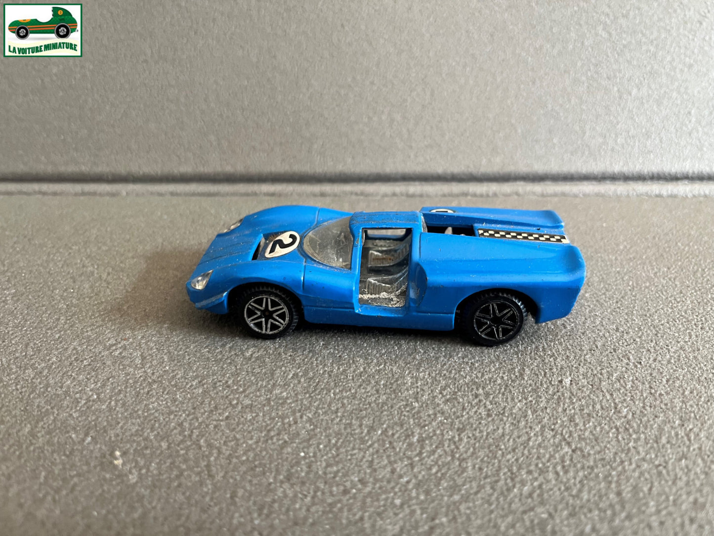 Ancienne Miniature Voiture Lola Aston Martin Politoys Export 1/43 Epave
