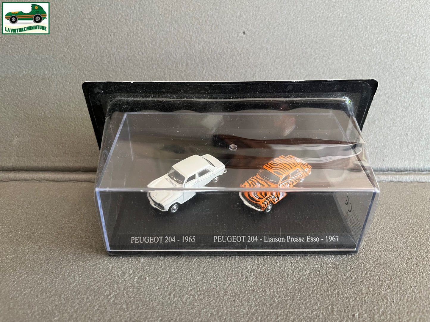 Voiture Miniature Duo Peugeot 204 1965 Esso 1967 Universal Hobbies 1/87 HO