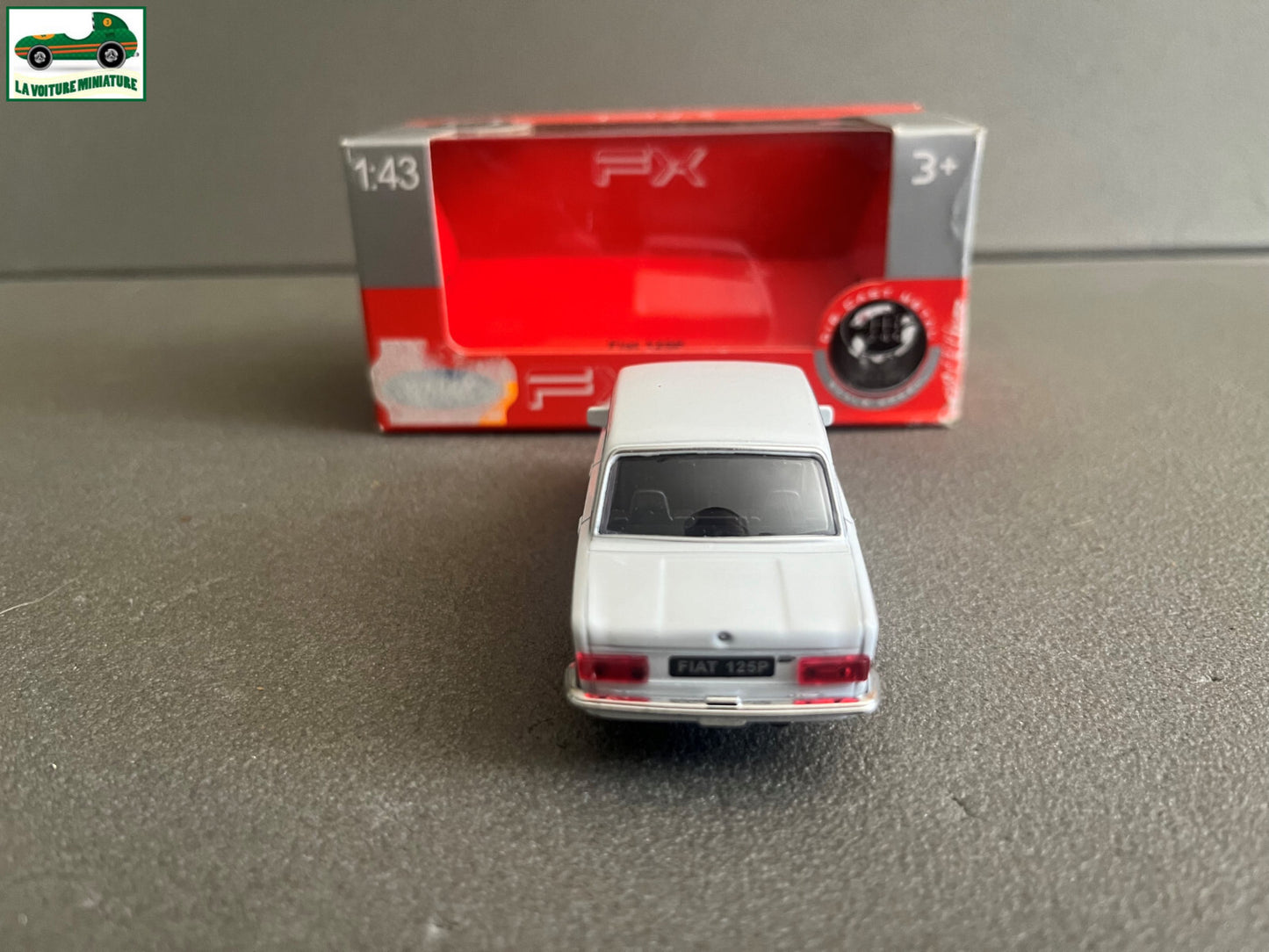 Voiture Miniature Fiat 125P Welly au 1/43