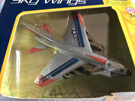 Avion miniature Militaire Sky Wings MotorMax A-7 Corsair II