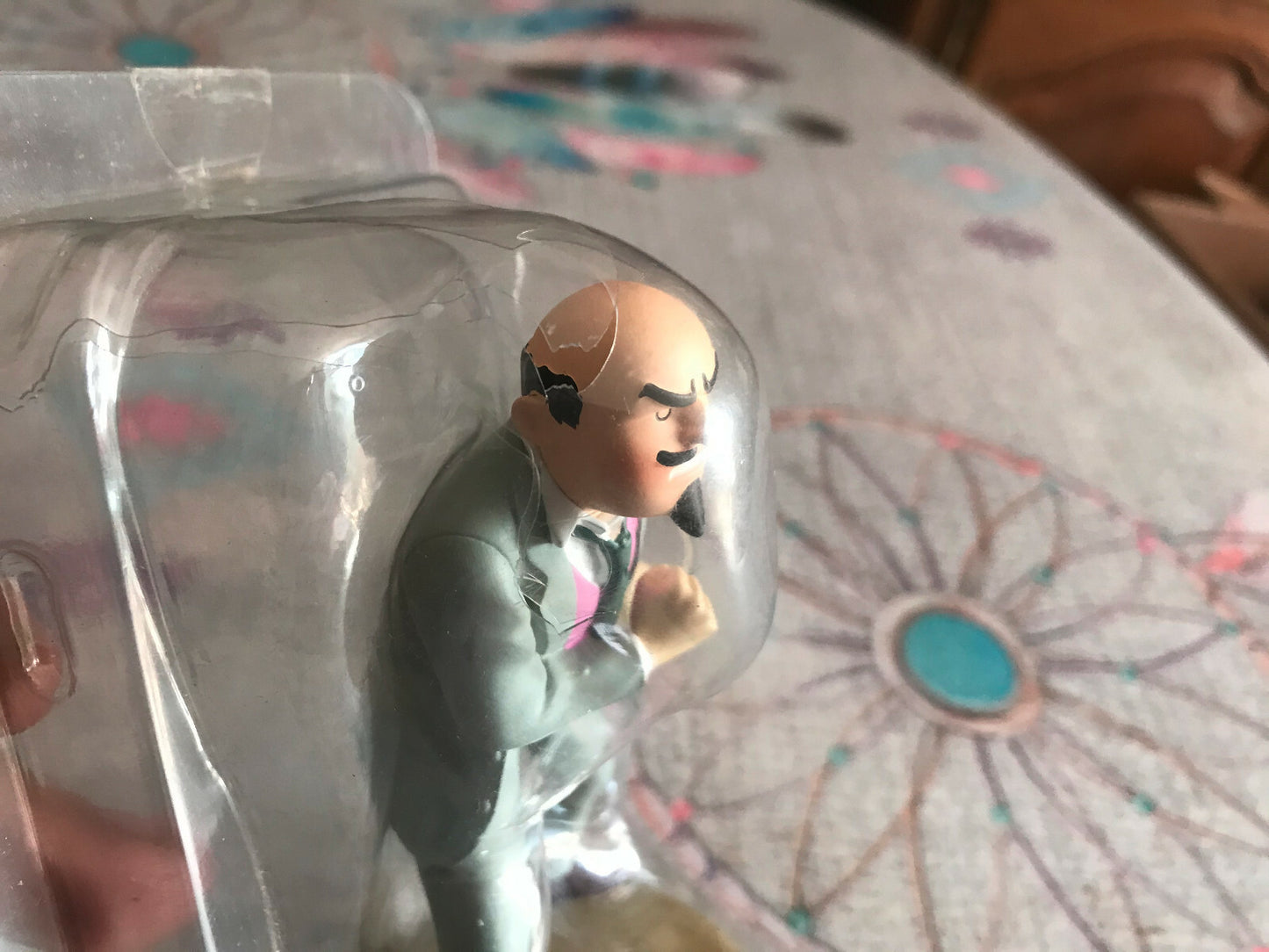 Figurine Tintin Le Docteur Muller Incendiaire L'île Noire Page 21 Hergé Résine