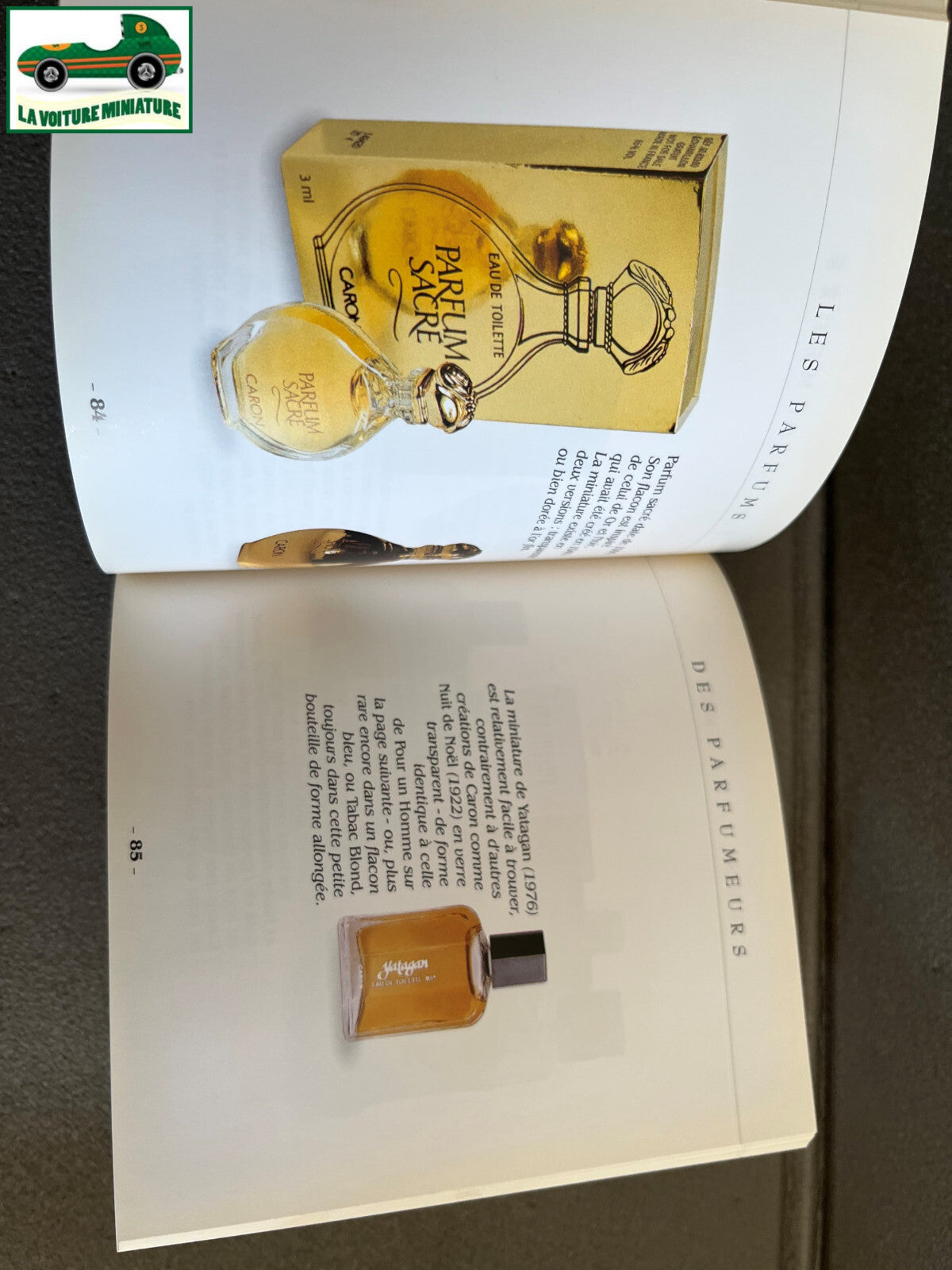 Livre La Folie des Miniatures de Parfums Flammarion