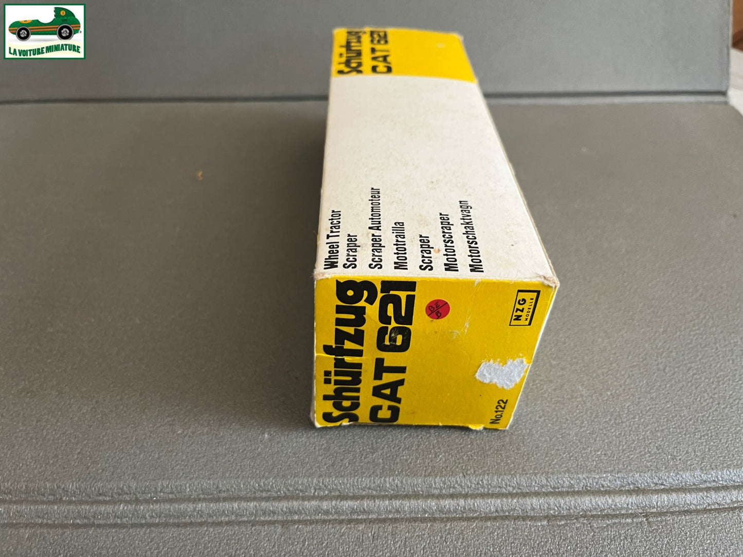 Miniature Engin Véhicule de chantier CAT 621 NZG au 1/50