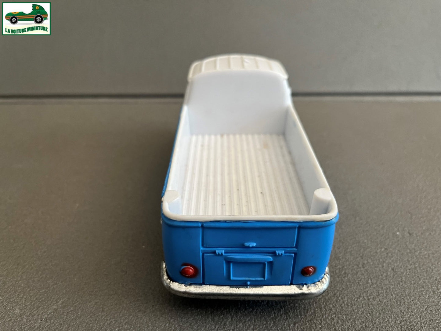 Ancien Jouet de Bazar Plastique Volkswagen Combi Pick Up Jato 1/24 Défauts