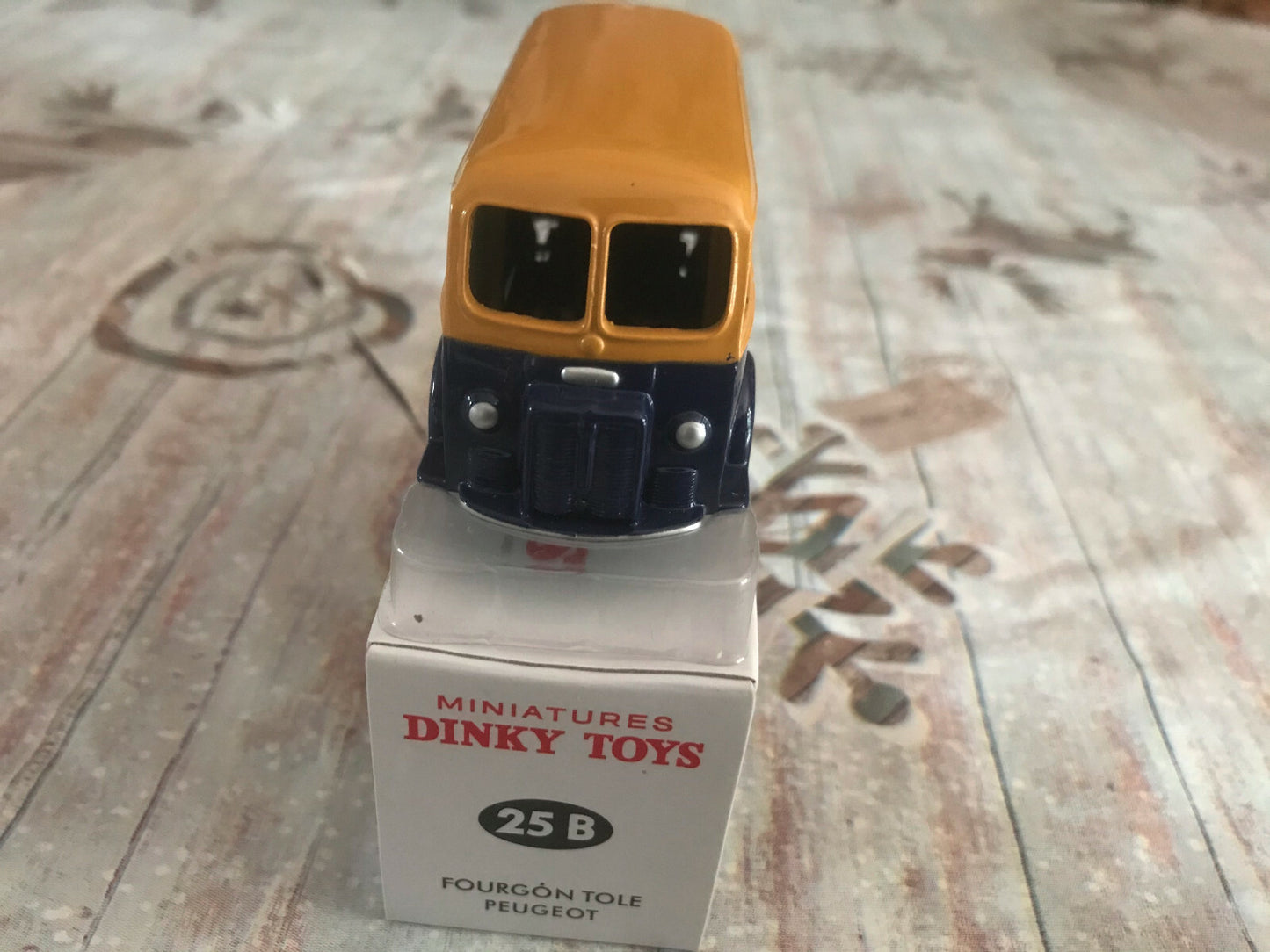 Voiture Miniature Fourgon Tolé Peugeot Service Hors Série 25 B Dinky Toys Atlas