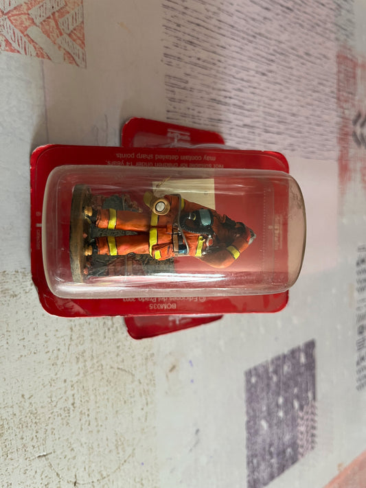 Soldat du feu Plomb Zamac Pompiers Delprado BOM035 Plombs Collection