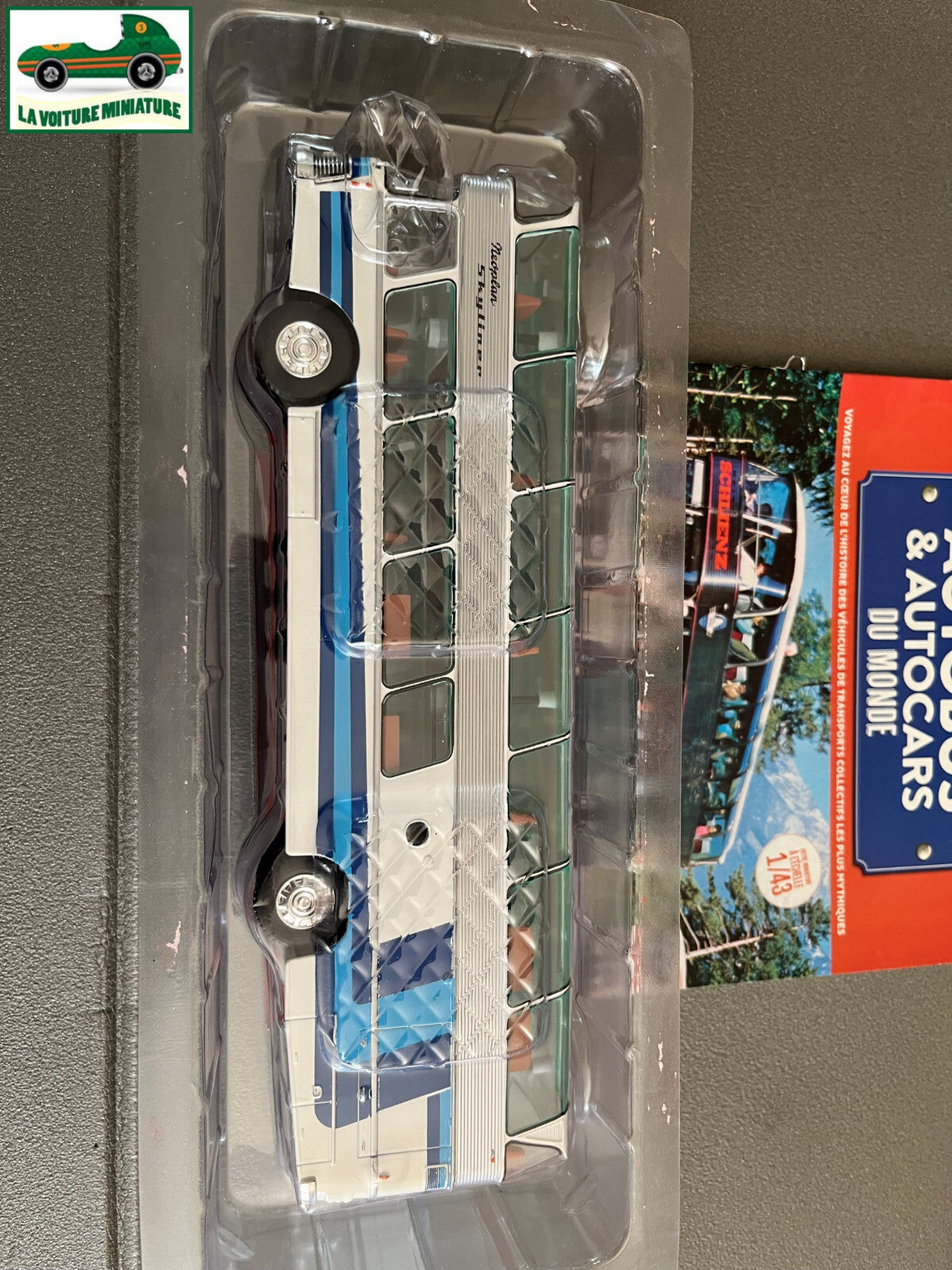 Voiture miniature Neoplan NH 22 Skyliner 1983 1/43 Autobus Autocars du Monde