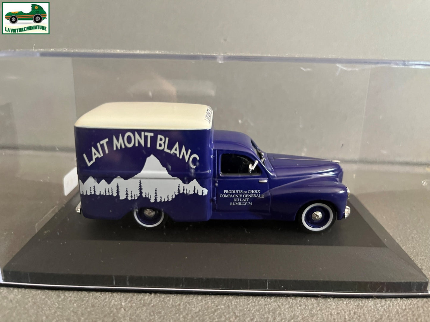 Voiture miniature Publicitaire Peugeot 203 C 8 Lait Mont Blanc au 1/43