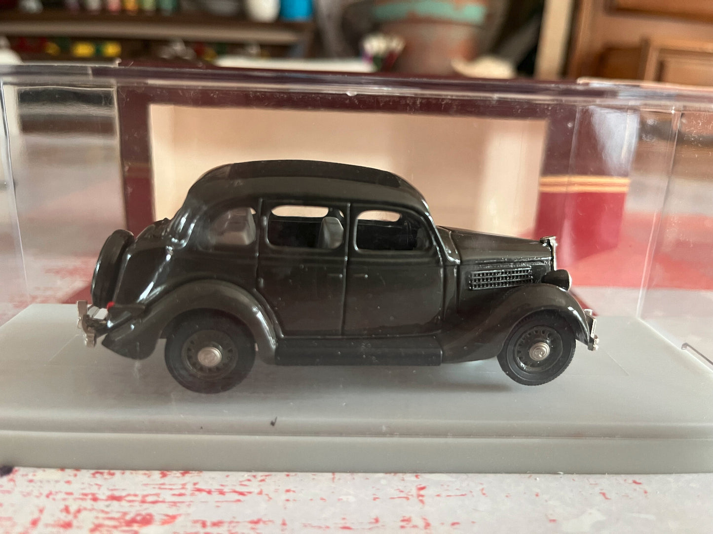 Voiture Miniature Ford 1935 Fordor Touring Sedan 42 Rextoys 1/43
